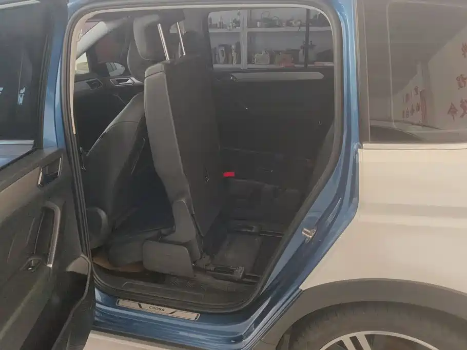 Volkswagen Touran — миниатюра 11