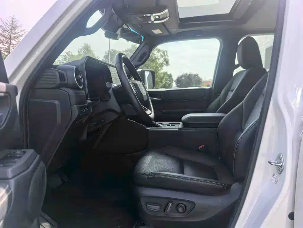 Toyota Prado — миниатюра 8