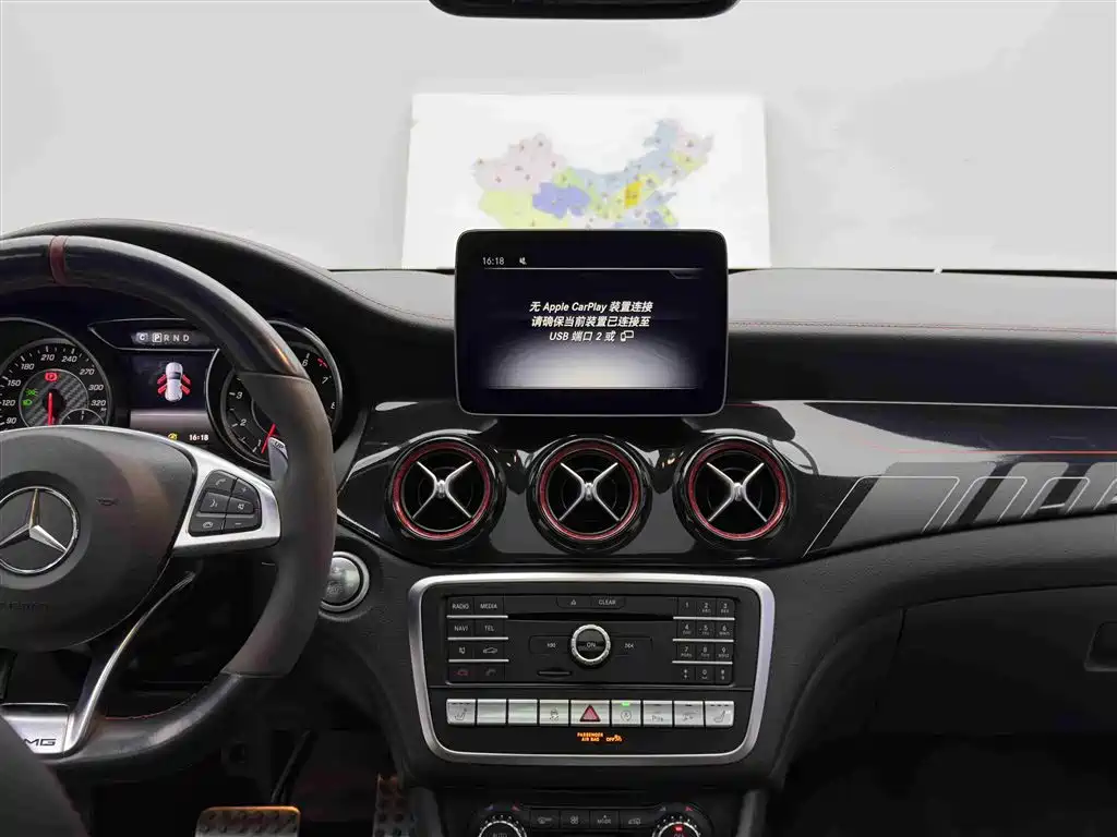 MERCEDES-BENZ GLA AMG