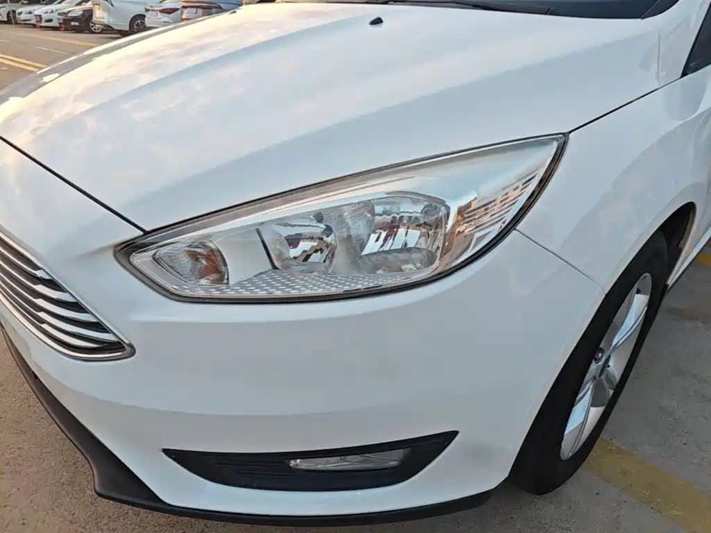 Ford Focus — миниатюра 24