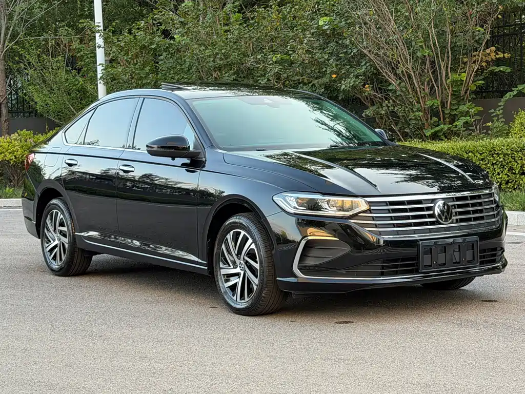 Volkswagen Lavida — миниатюра 3