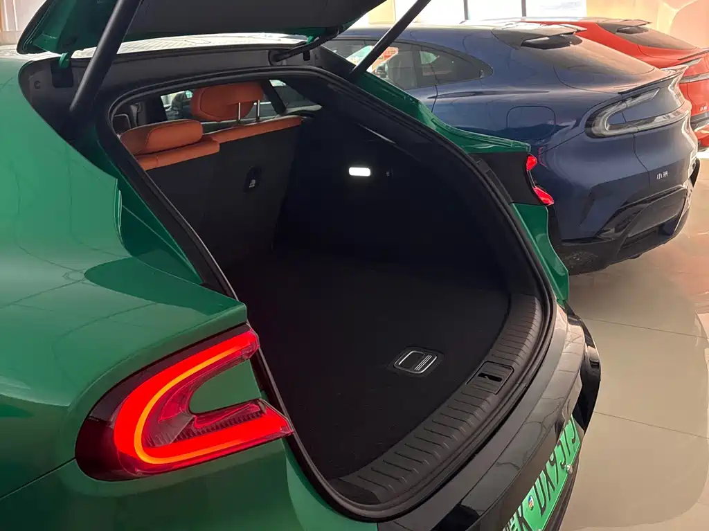 XIAOMI CAR XIAOMI YU7