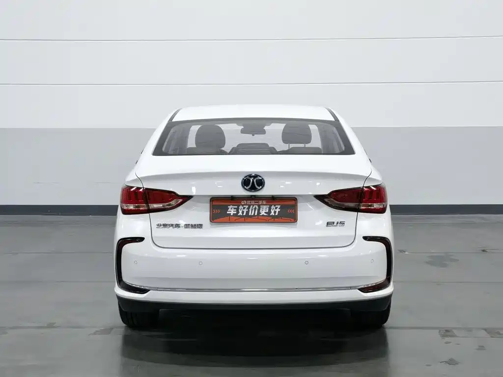 BAIC EU5 — миниатюра 4
