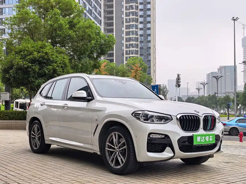 BMW X3 — миниатюра 3
