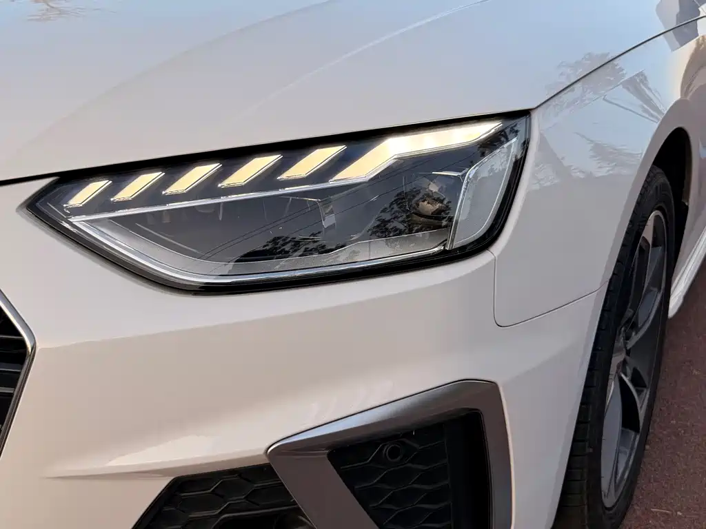 Audi A4L — миниатюра 21