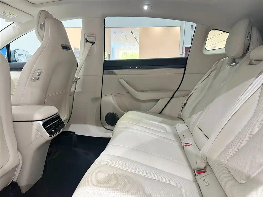 Luxeed R7 2024 736km UItra