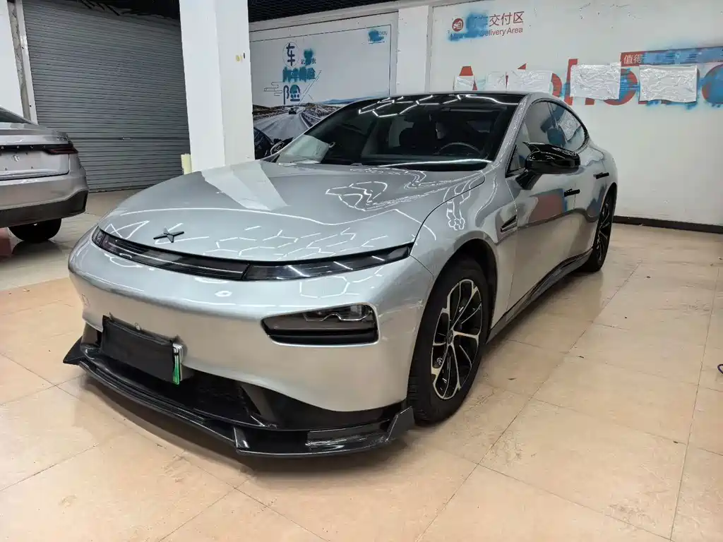 XPeng P7 — миниатюра 3