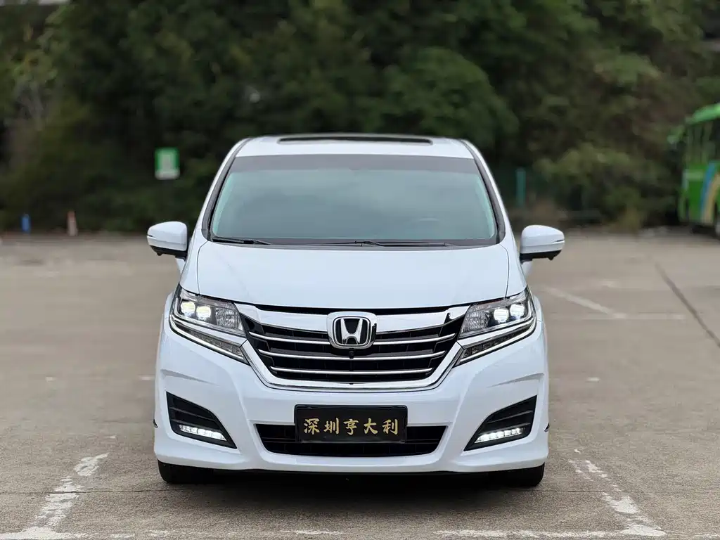 Honda Elysion 2016 2.4L