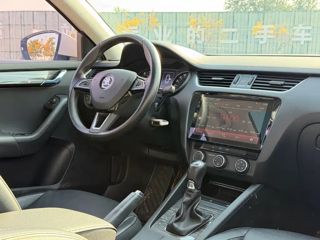 Skoda Octavia — миниатюра 14
