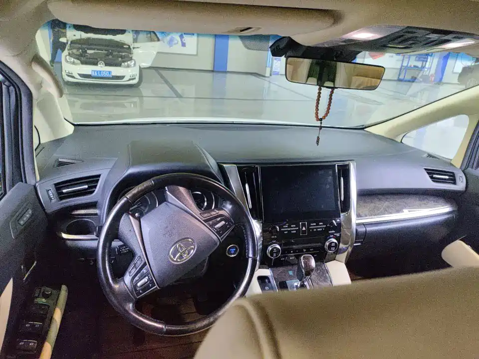 Toyota Alphard Hybrid 2.5L Premium Edition, фото 3