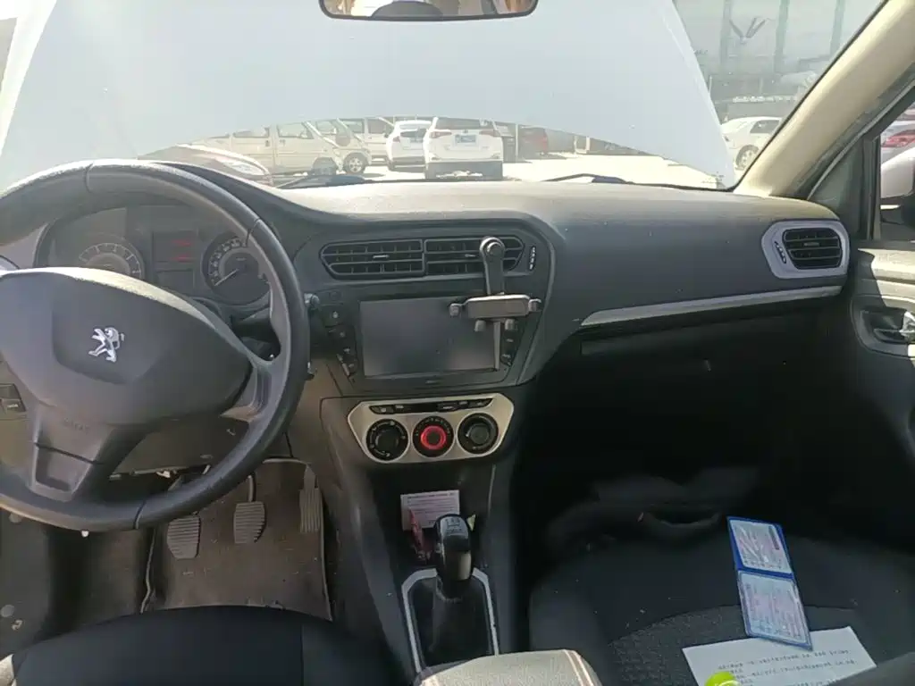 Peugeot 301 — миниатюра 13