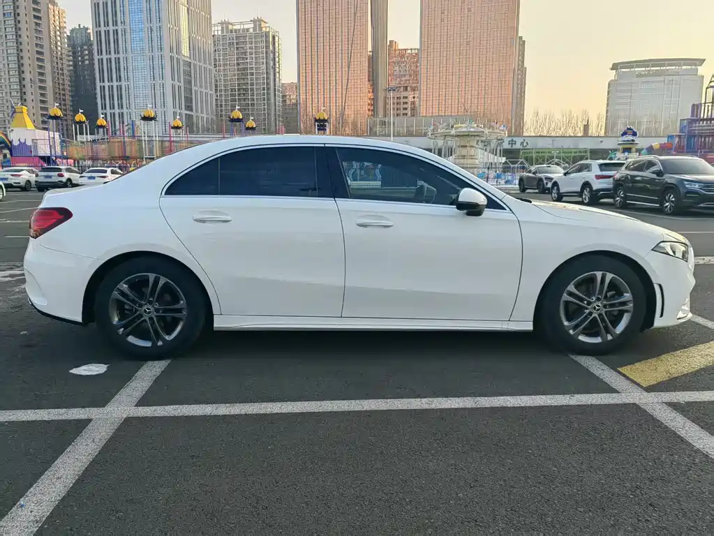 Mercedes-Benz A-Class A 2021 A 180 L Sport