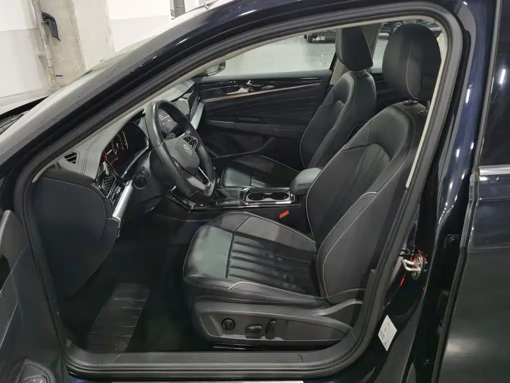 Volkswagen Passat — миниатюра 10