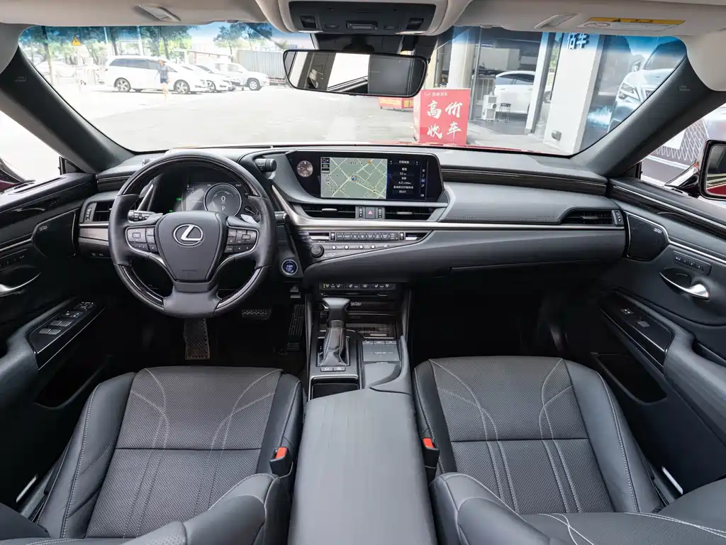 Lexus ES — миниатюра 13