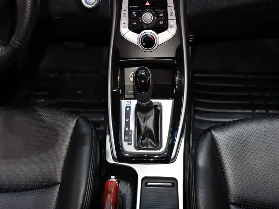 Hyundai Elantra Langdong 1.6L Auto Premium Type, фото 14