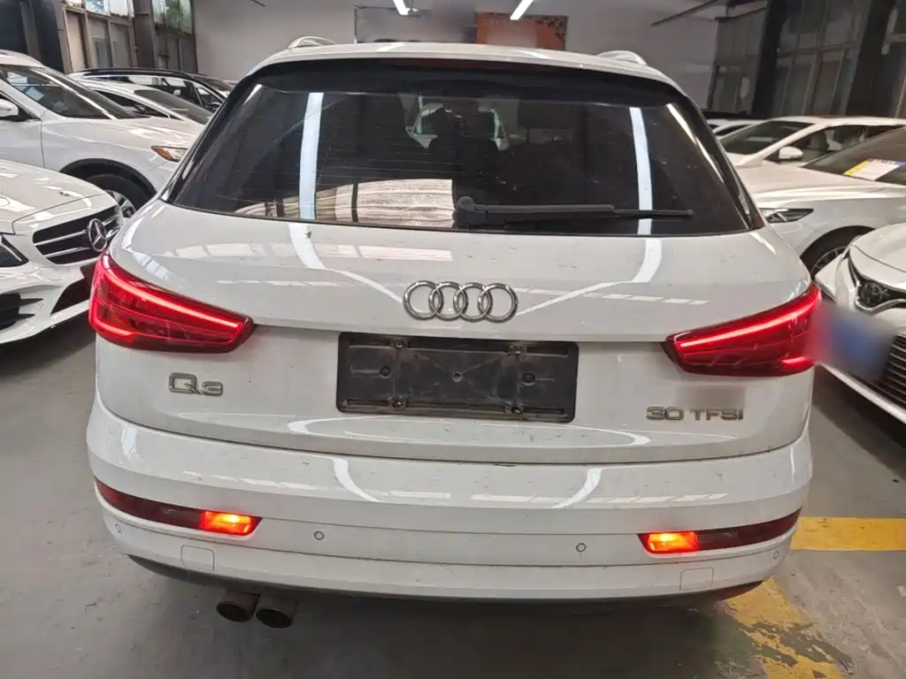 Audi Q3 2016 30 TFSI Fashion