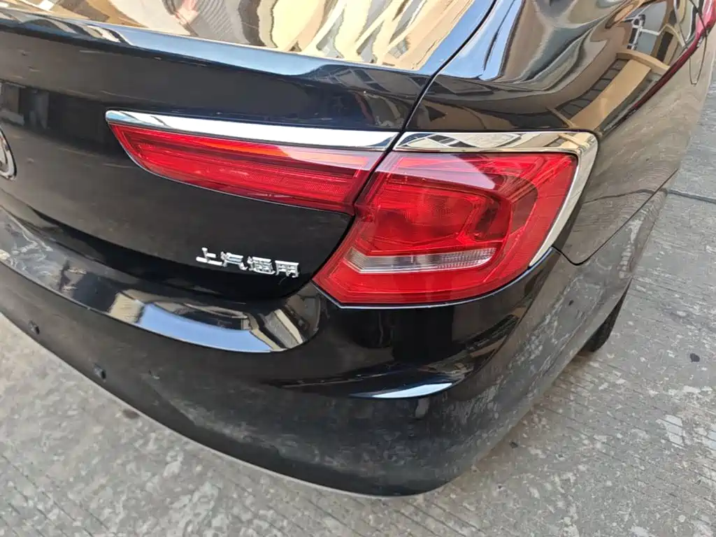 Buick LaCrosse — миниатюра 8