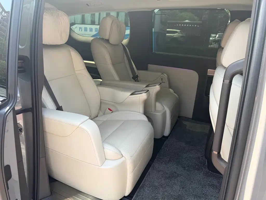 Li Auto Li MEGA — миниатюра 7