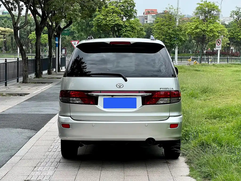 Toyota Previa 2004 2.4L AT