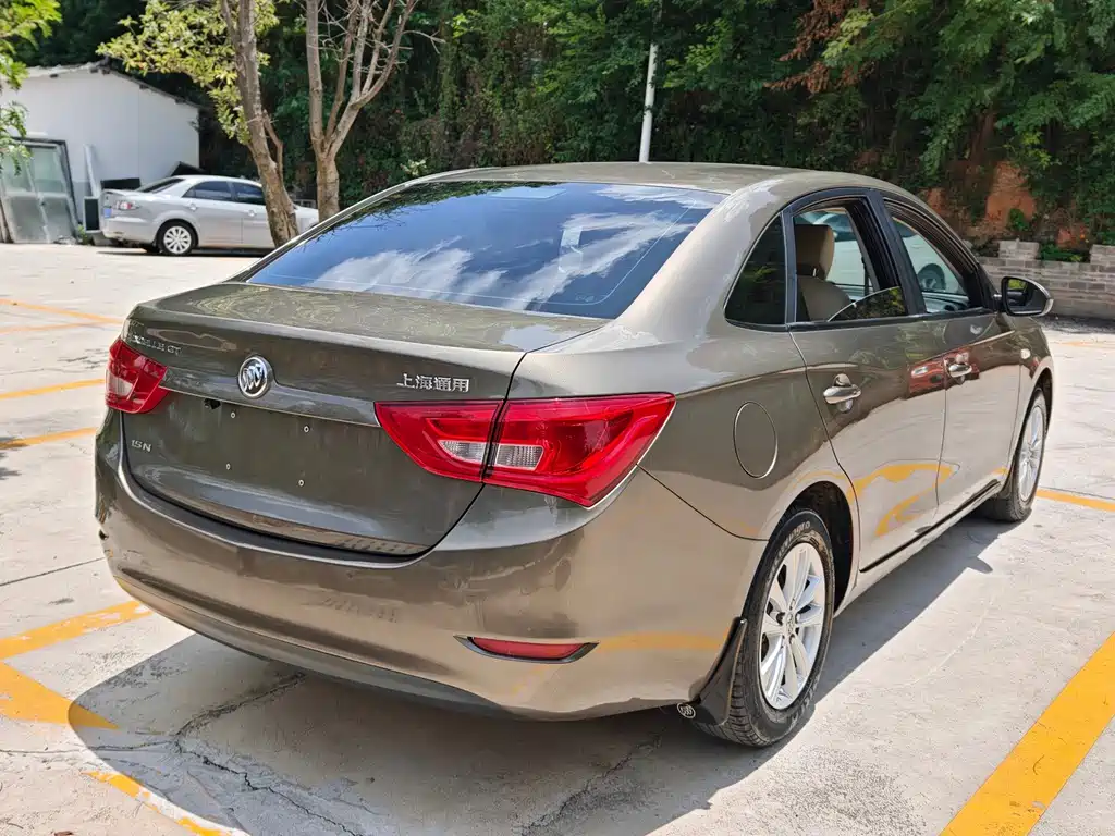Buick Excelle 2015 15N MT
