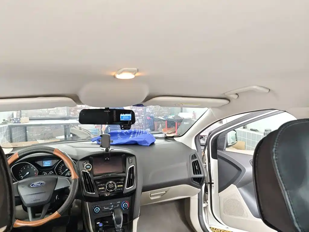 Ford Focus — миниатюра 15