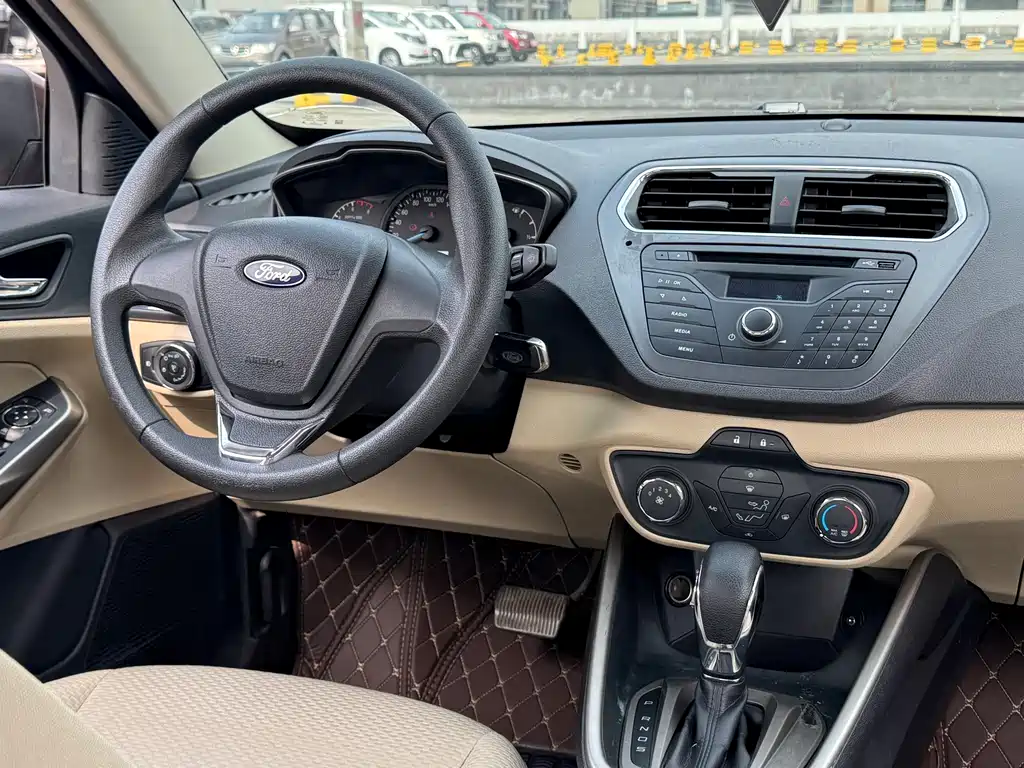 Ford Escort — миниатюра 11