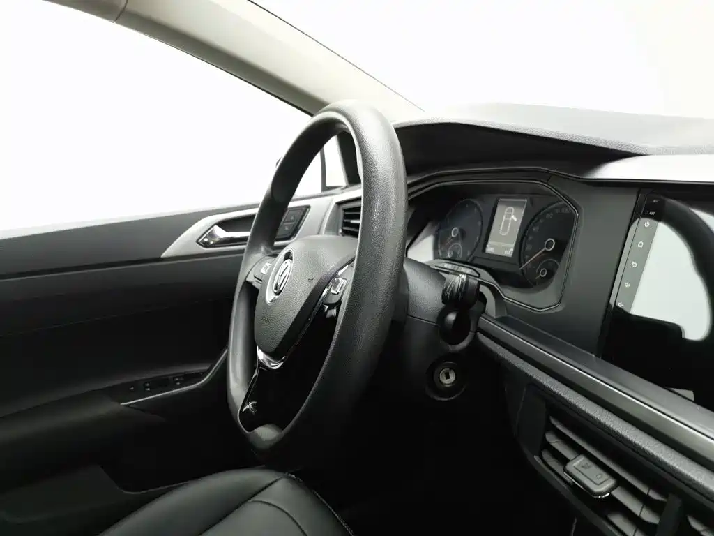 Volkswagen Polo — миниатюра 22