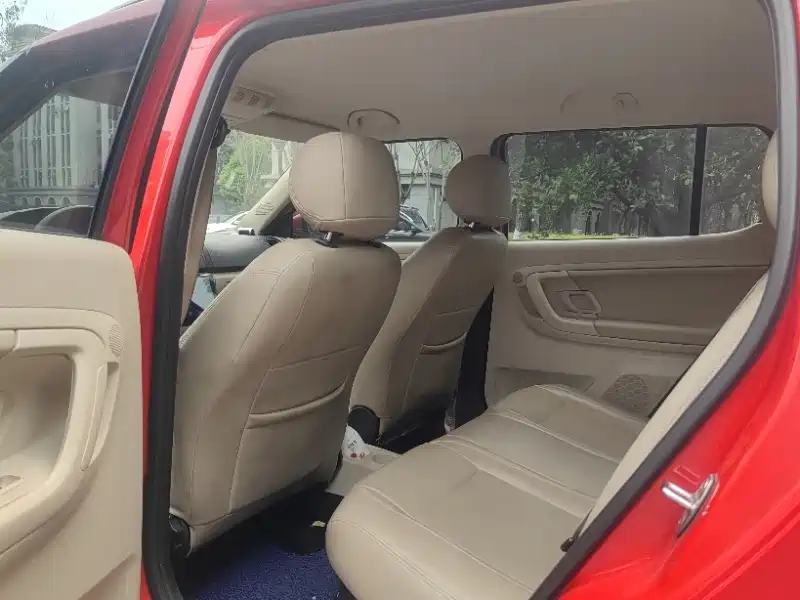 Skoda Fabia 1.4L Auto Crystal Supreme Edition, фото 5