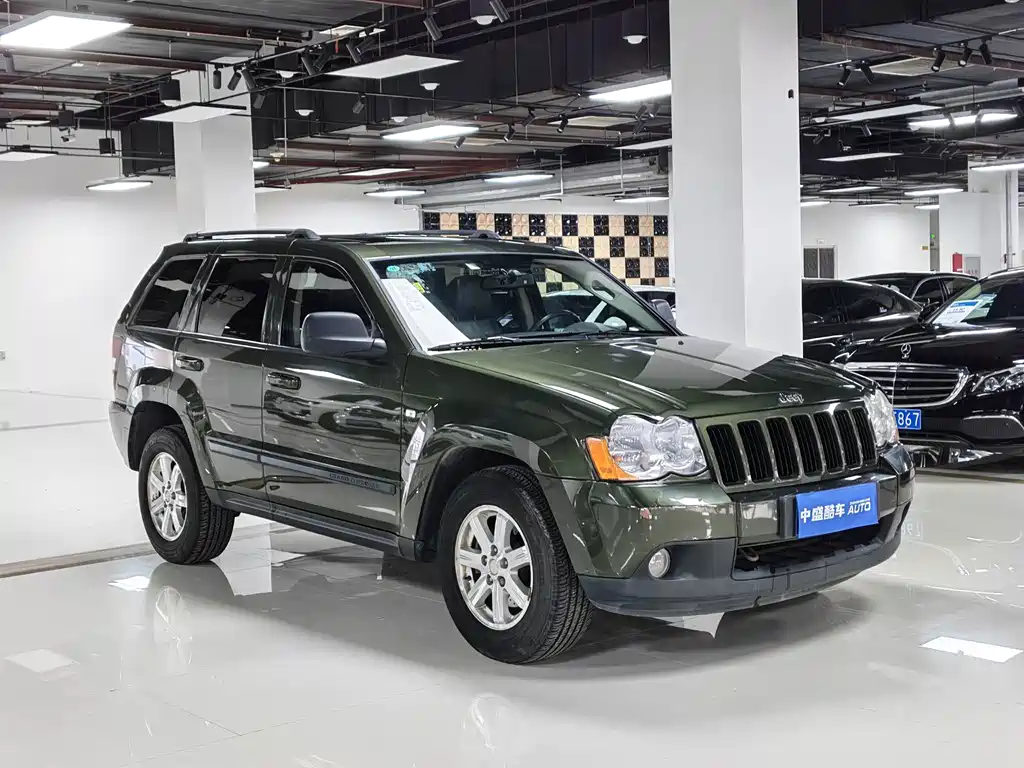 Jeep Grand Cherokee (Import) — миниатюра 3