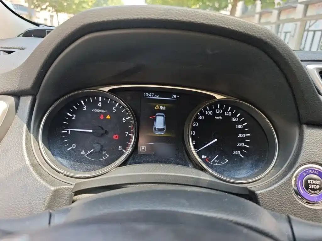 Nissan X-Trail — миниатюра 4