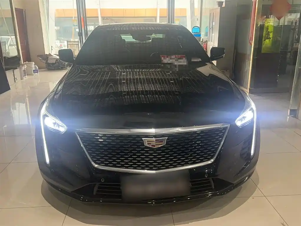 CADILLAC CT6