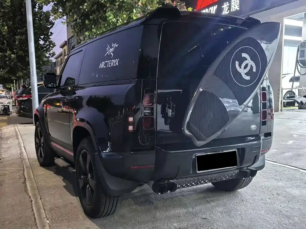 Land Rover Defender — миниатюра 5