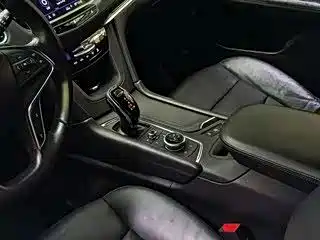Cadillac XT5 — миниатюра 8