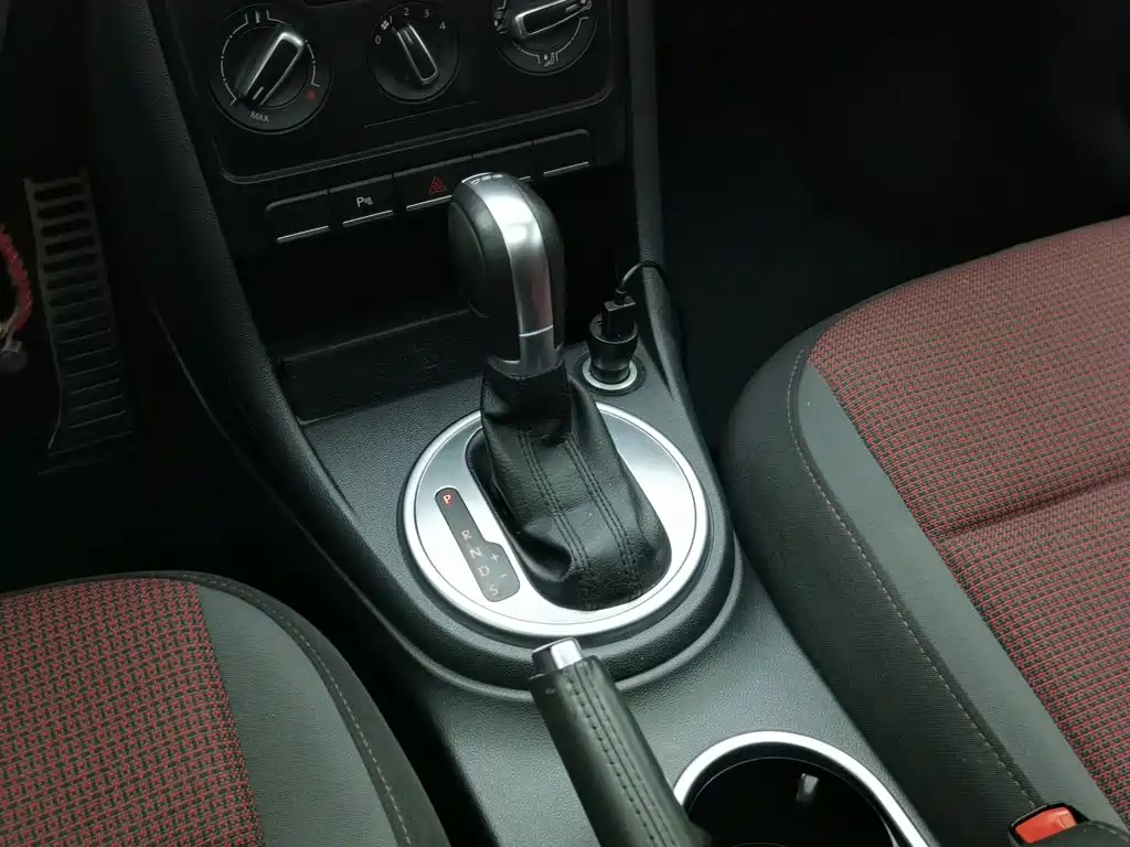 Volkswagen Beetle — миниатюра 13