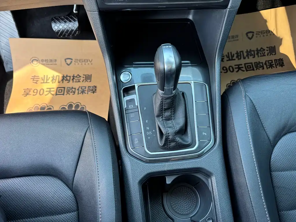 VOLKSWAGEN GOLF*JIAYU