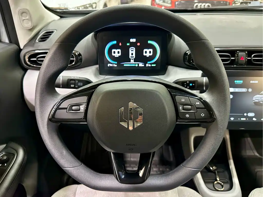 Leapmotor Leapmotor T03 — миниатюра 13
