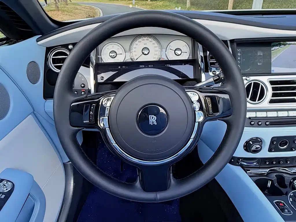 Rolls-Royce Dawn — миниатюра 12