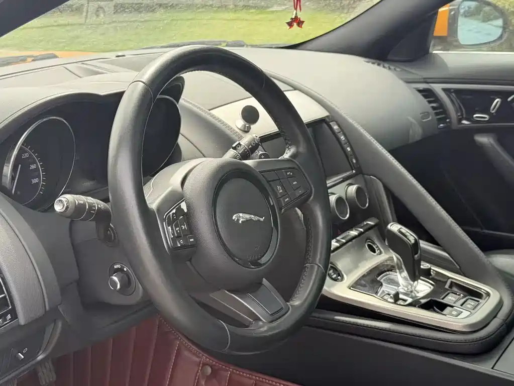 Jaguar F-Type 2016 3.0 SC