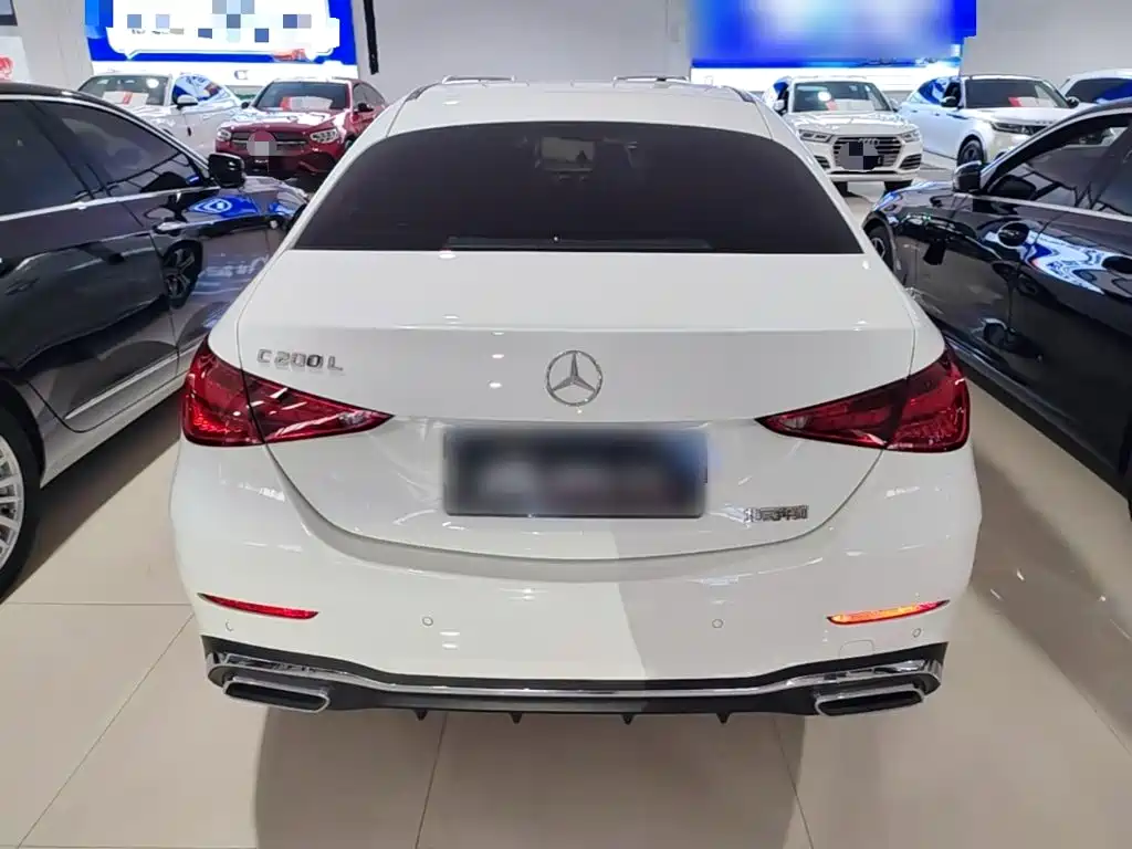 Mercedes-Benz C-Class — миниатюра 6