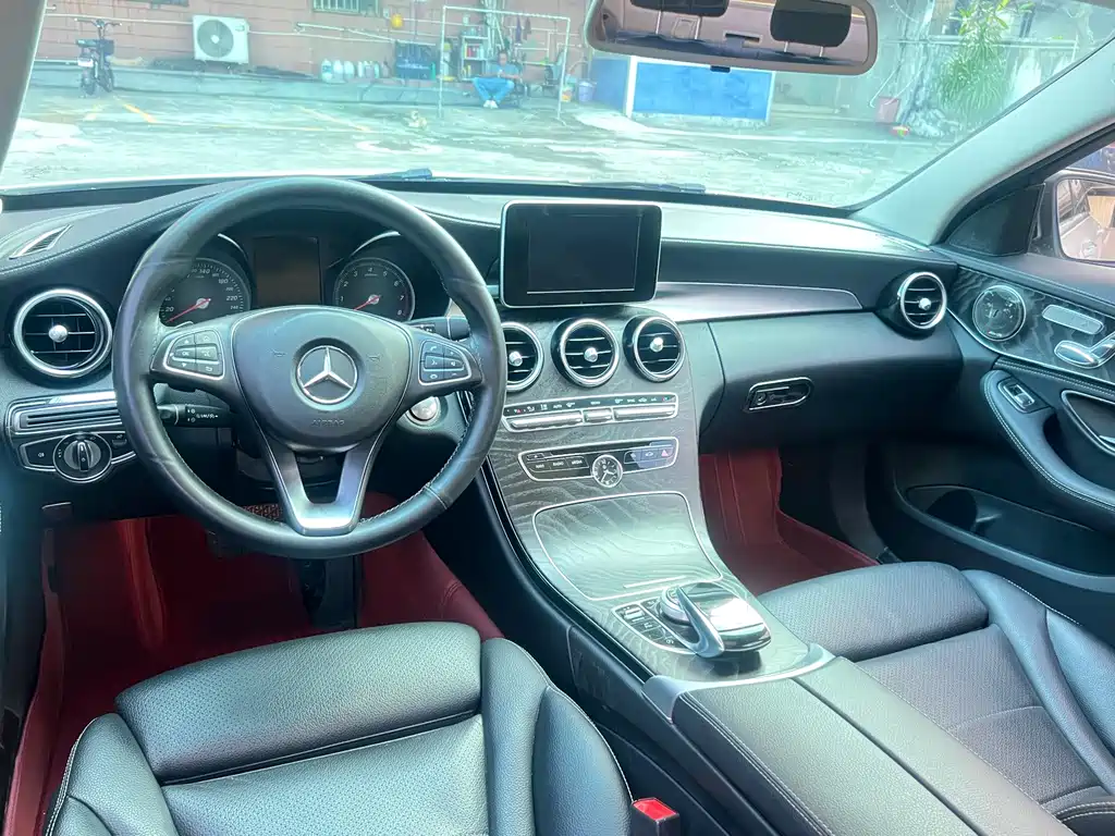 Mercedes-Benz C-Class — миниатюра 21