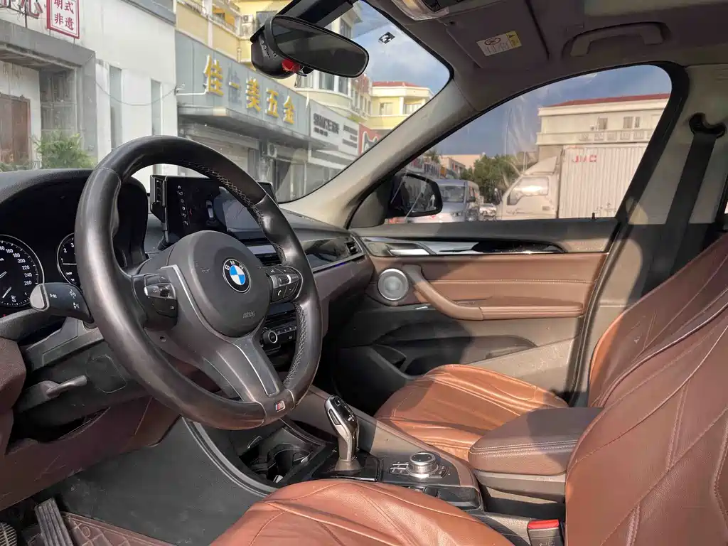 BMW X1 — миниатюра 13