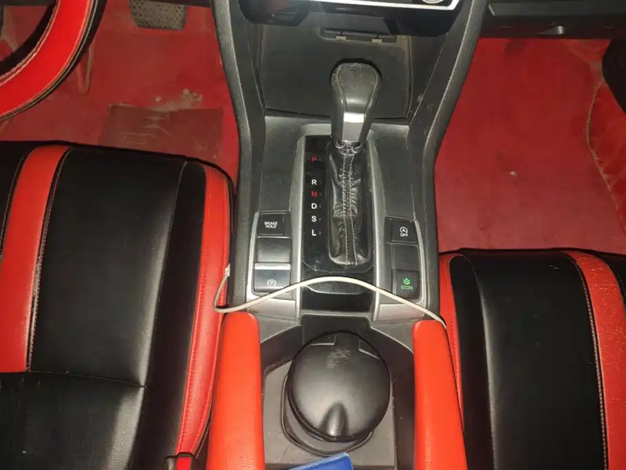 Honda Civic — миниатюра 16