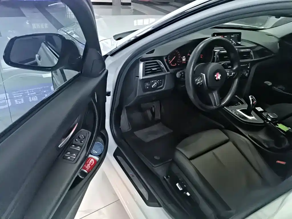 BMW 3 Series — миниатюра 16
