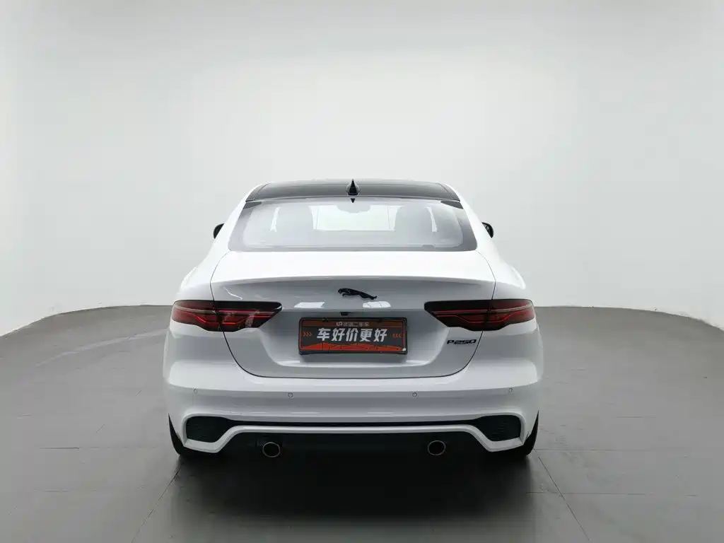Jaguar XEL — миниатюра 4