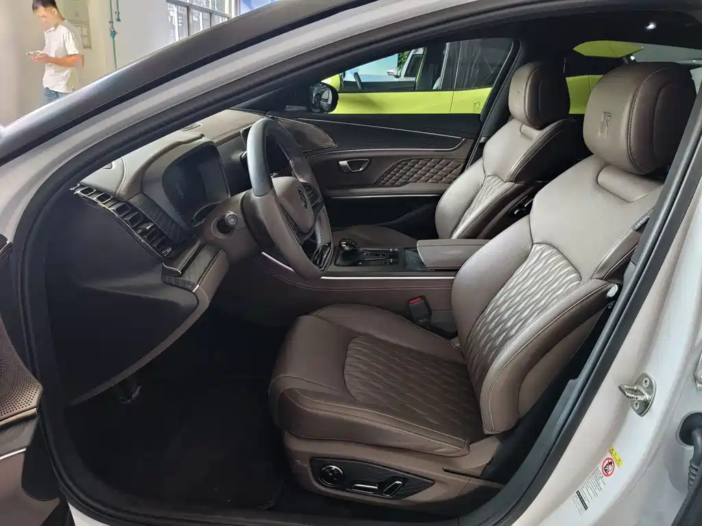 BYD Han — миниатюра 8