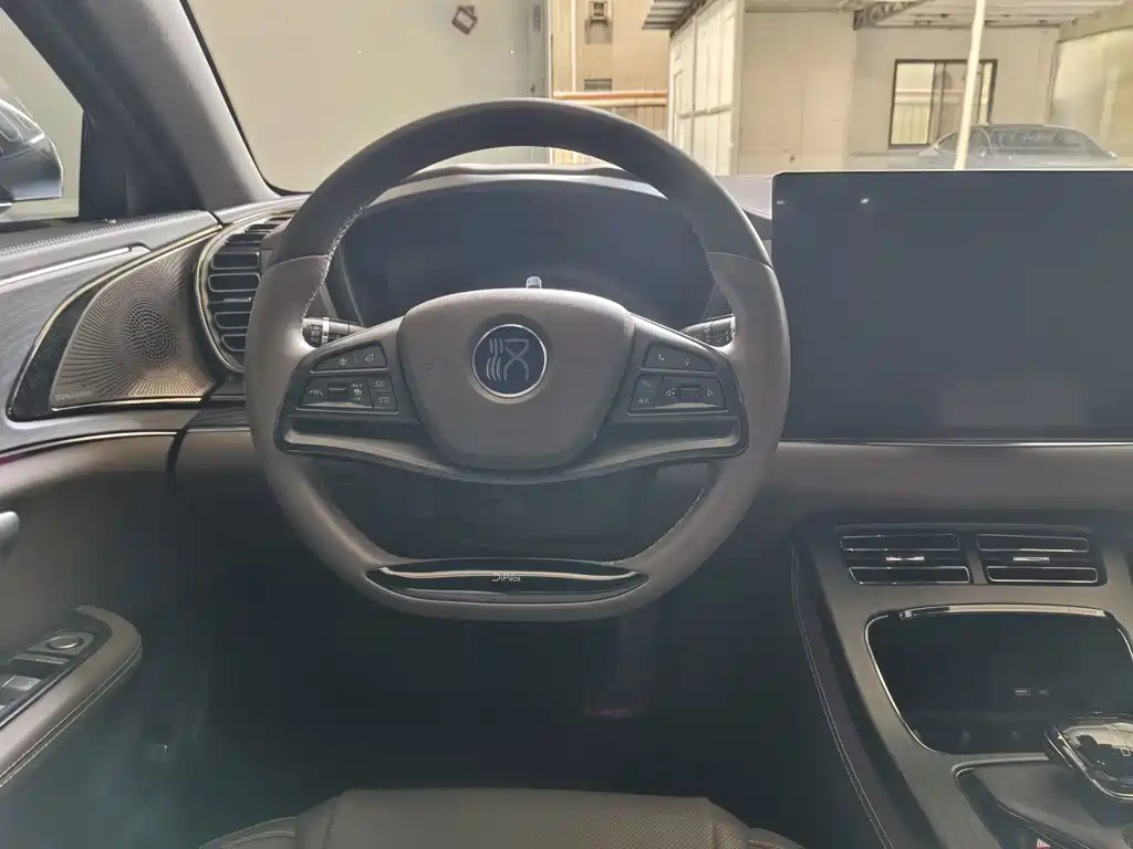 BYD Han — миниатюра 12