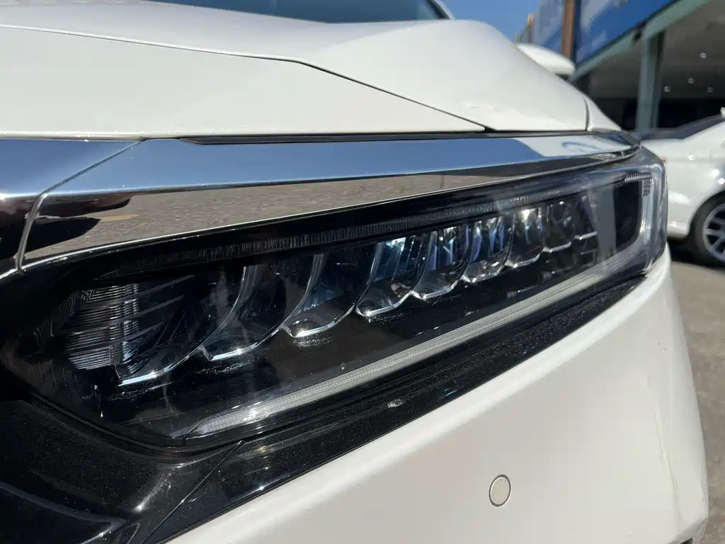 Honda Accord — миниатюра 11