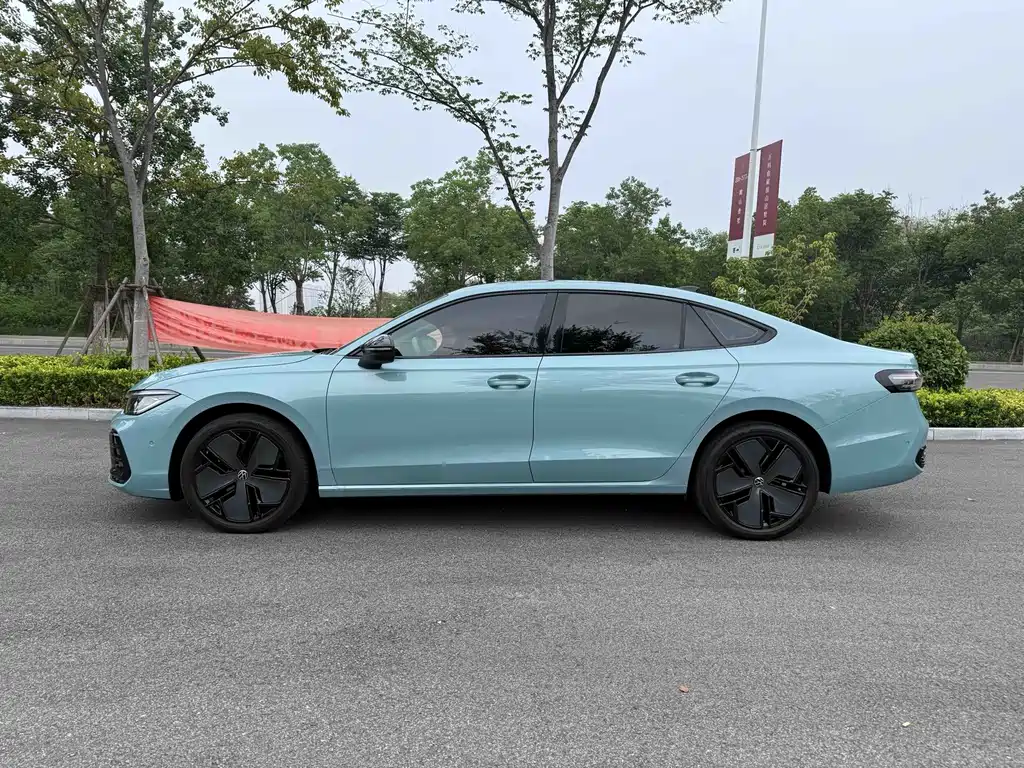 Volkswagen Passat — миниатюра 7