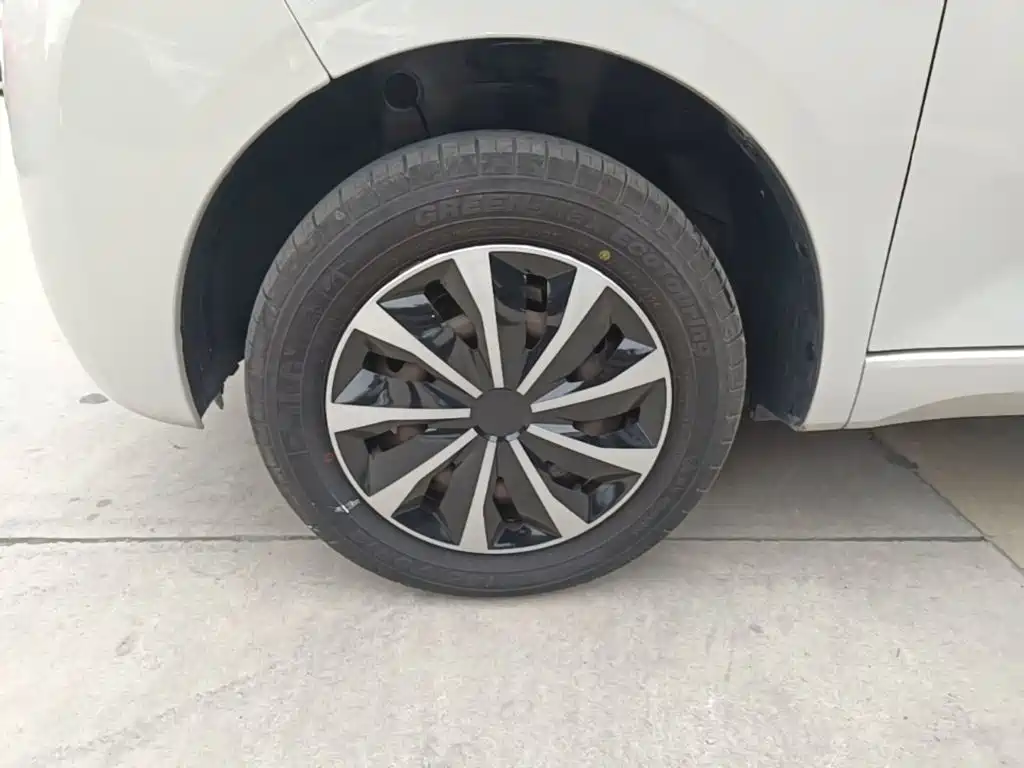 Wuling MINIEV — миниатюра 23