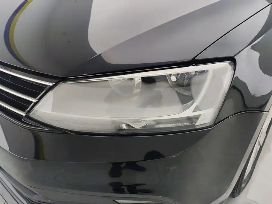 Volkswagen Sagitar — миниатюра 5